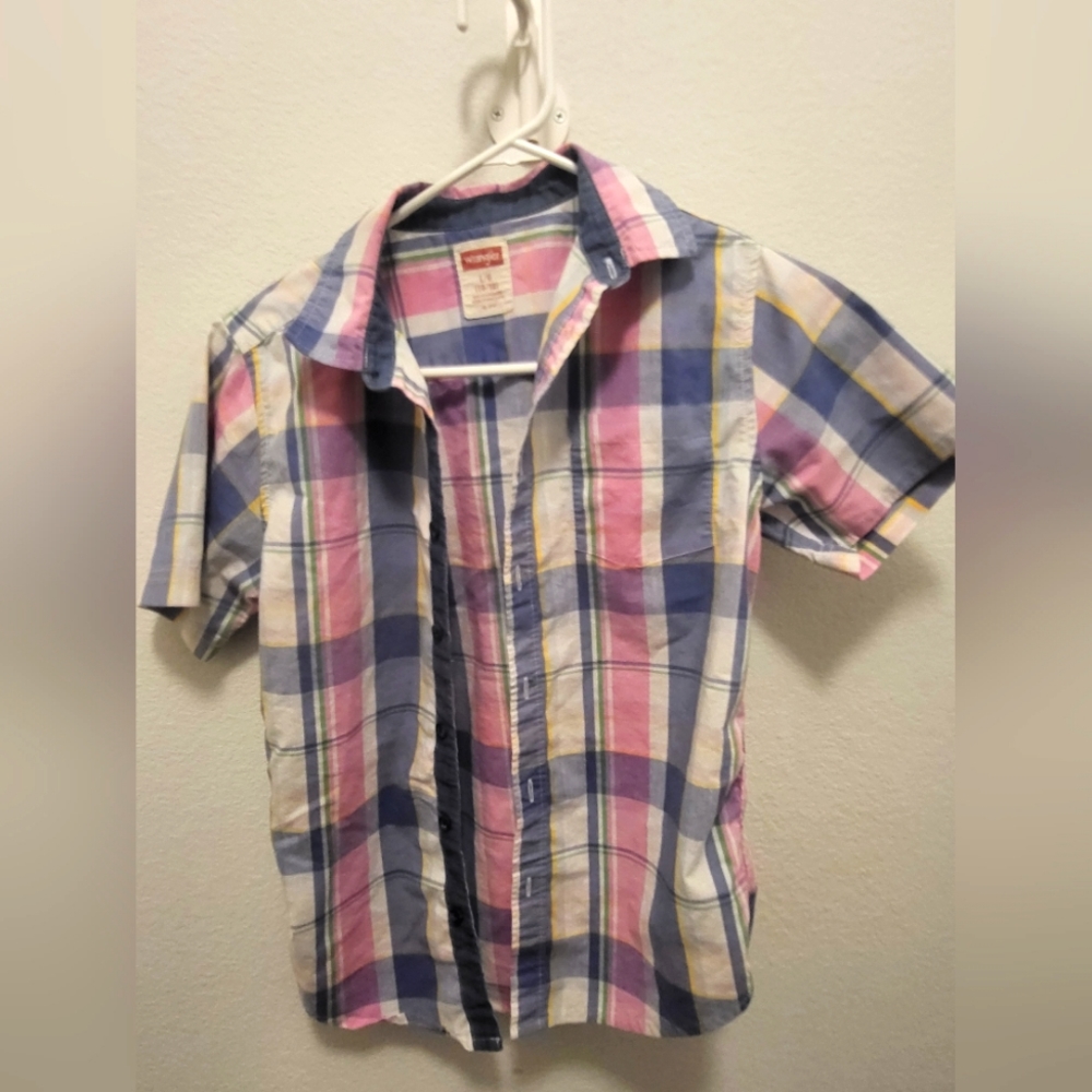 Wrangler button up Shirt